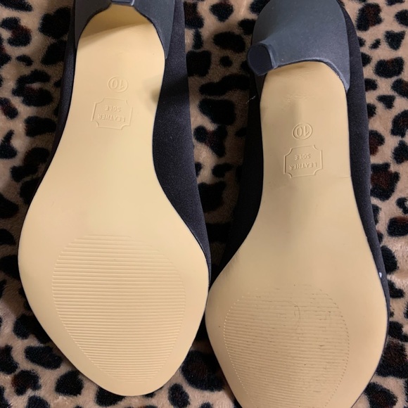 3/$15New! Heeled Sandals - Picture 2 of 3